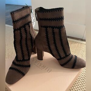NEW Alexandre Birman Brown Suede Embroidered Booties size 41